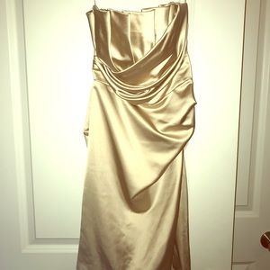 Used David’s Bridal Short Bridesmaids Dress